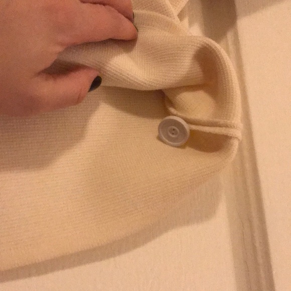 Vtg I. Magnin Wool Cropped Cream Button Sweater - Picture 6 of 7